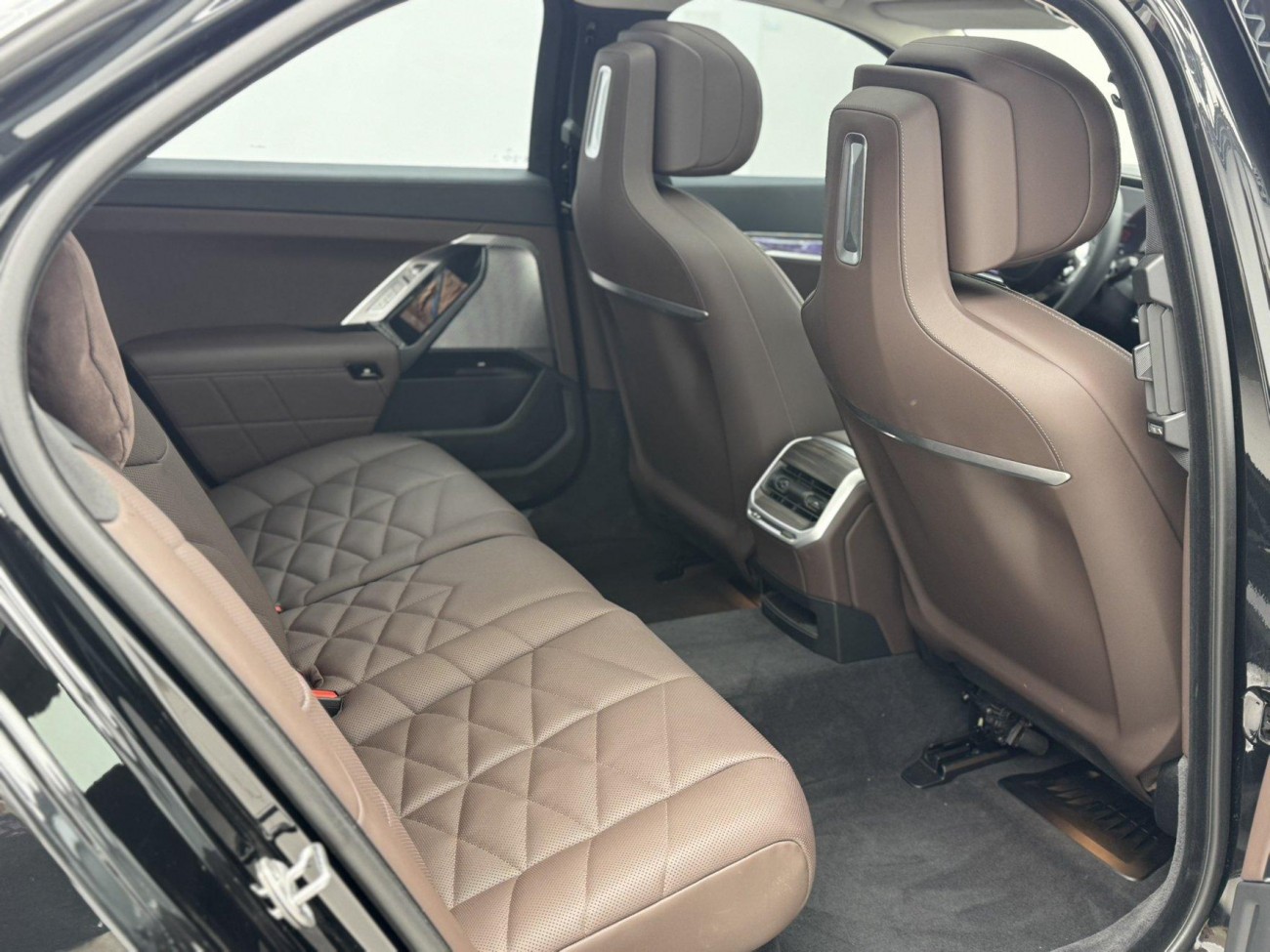 BMW i7 2025