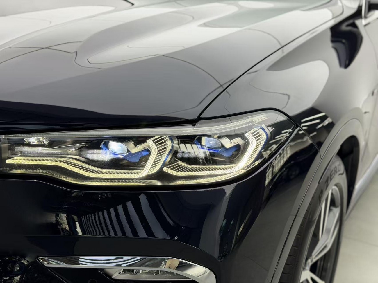 BMW X7 2021