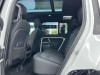 Land Rover Defender 2024