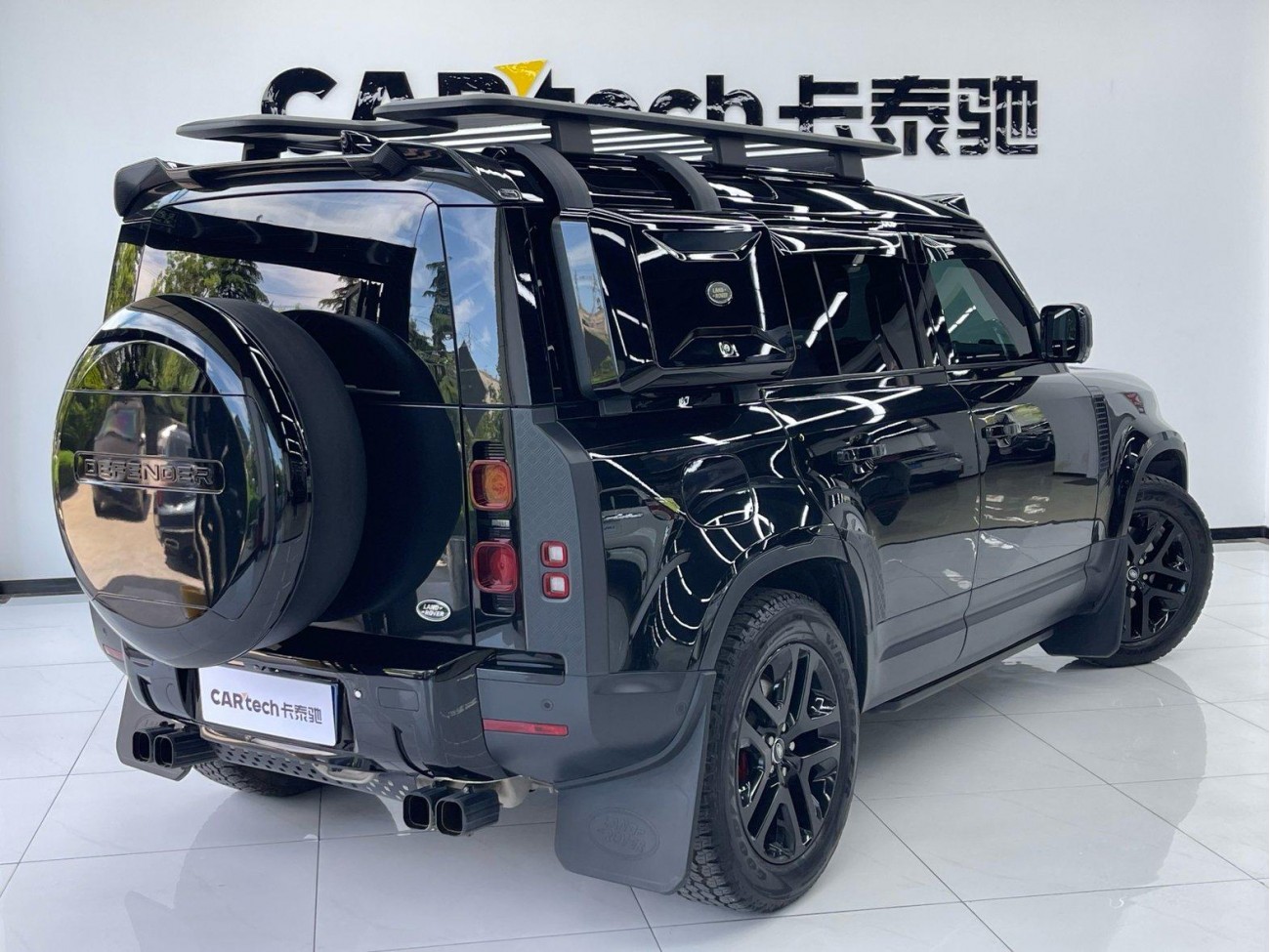 Land Rover Defender 2022