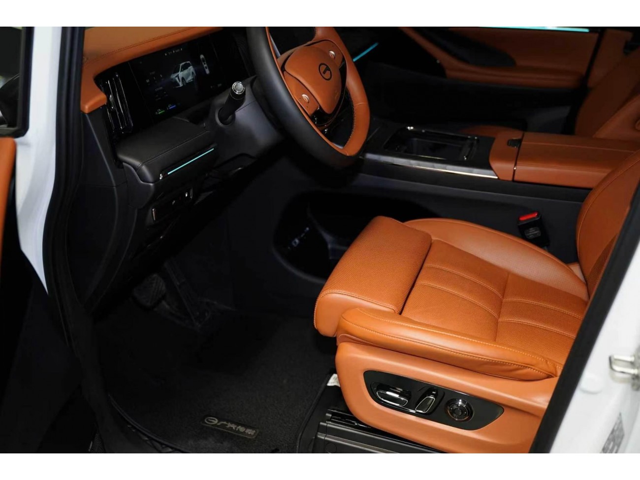 Trumpchi M8 2025
