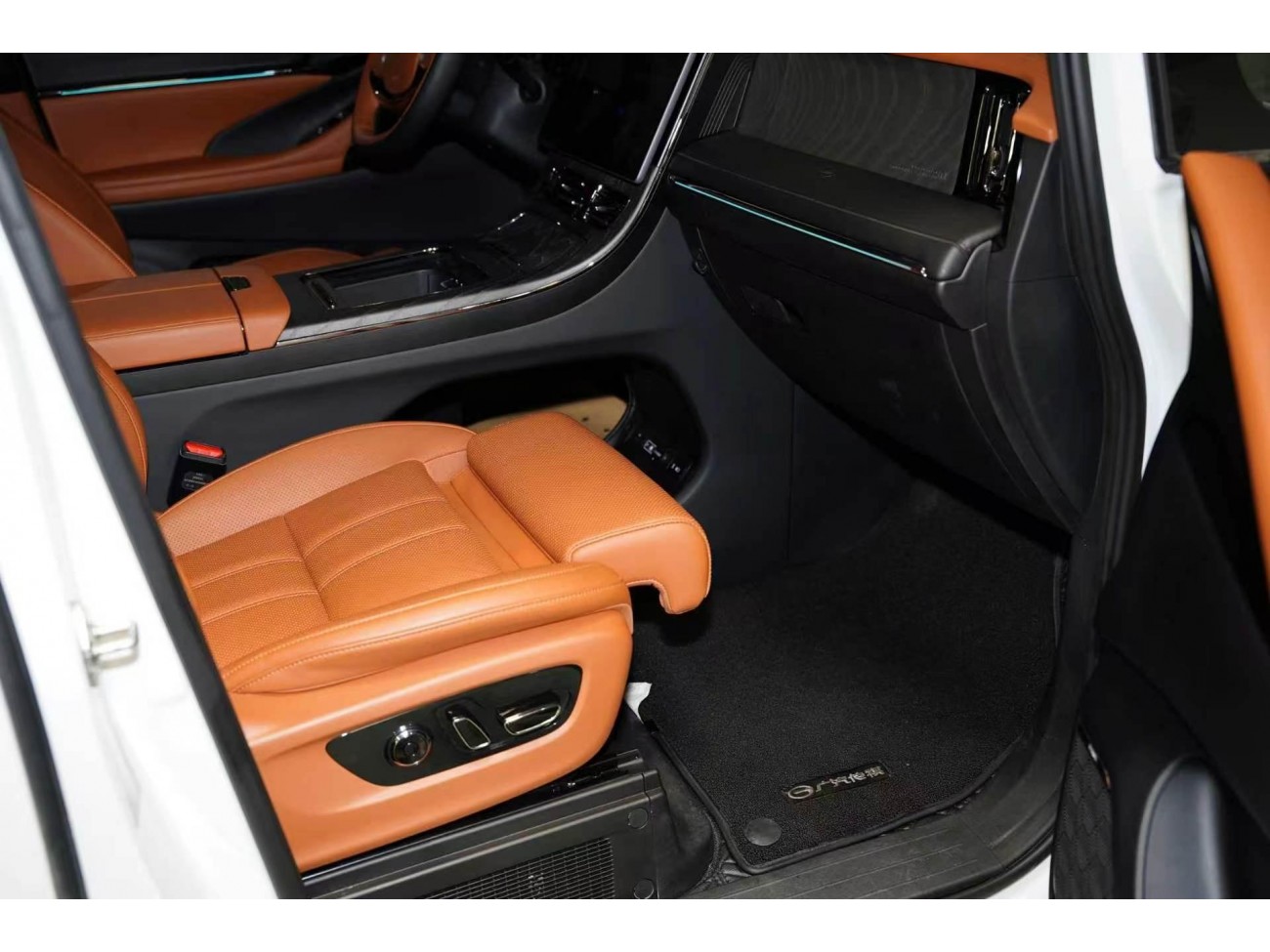 Trumpchi M8 2025