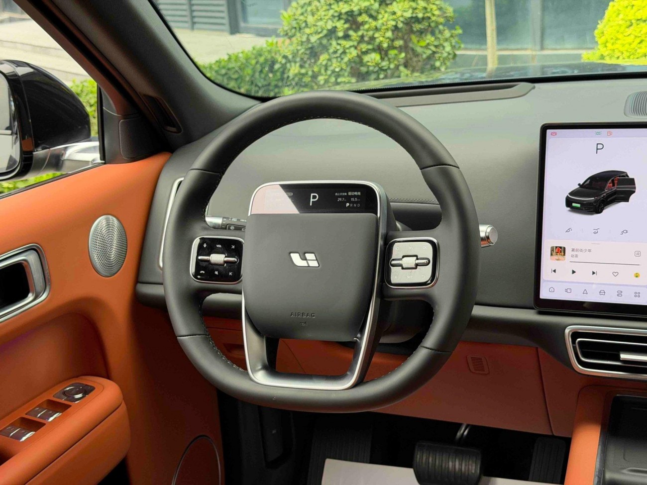 Li Auto L8 2025