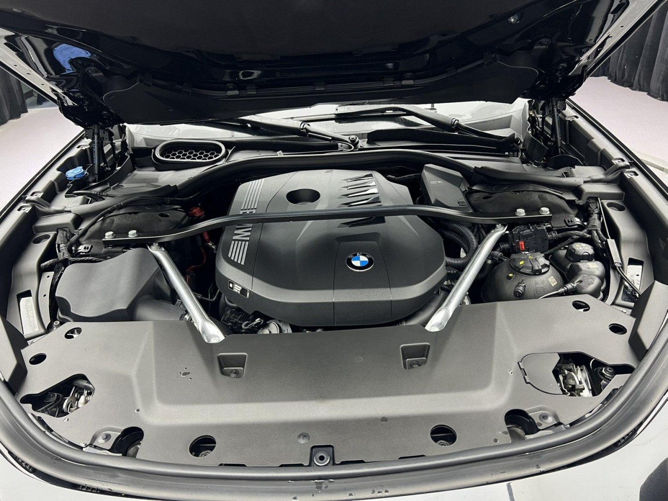 BMW 740Li 2023
