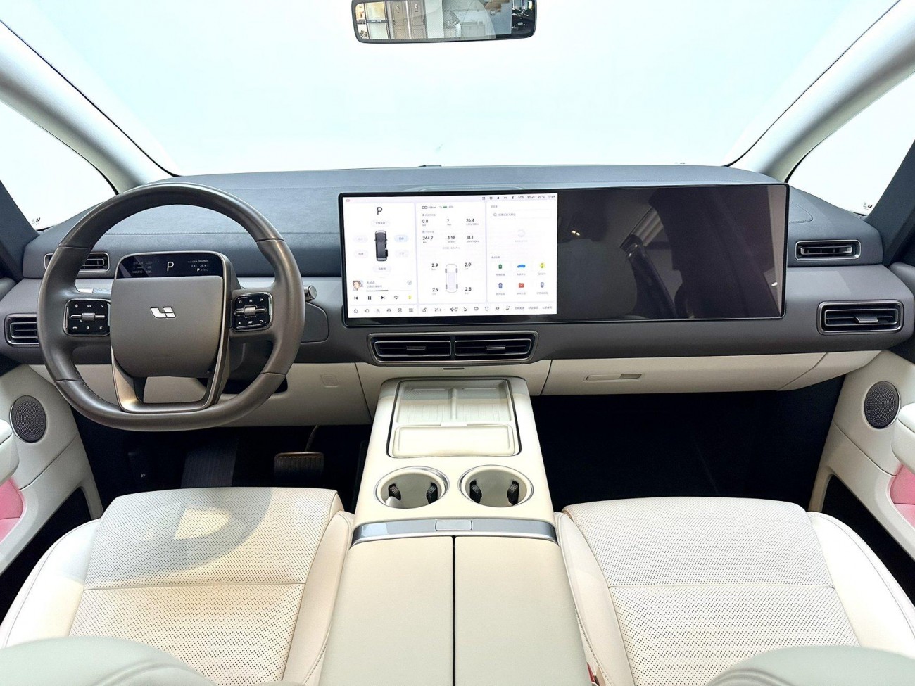 Li Auto MEGA 2024