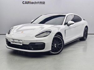 Porsche Panamera 2022