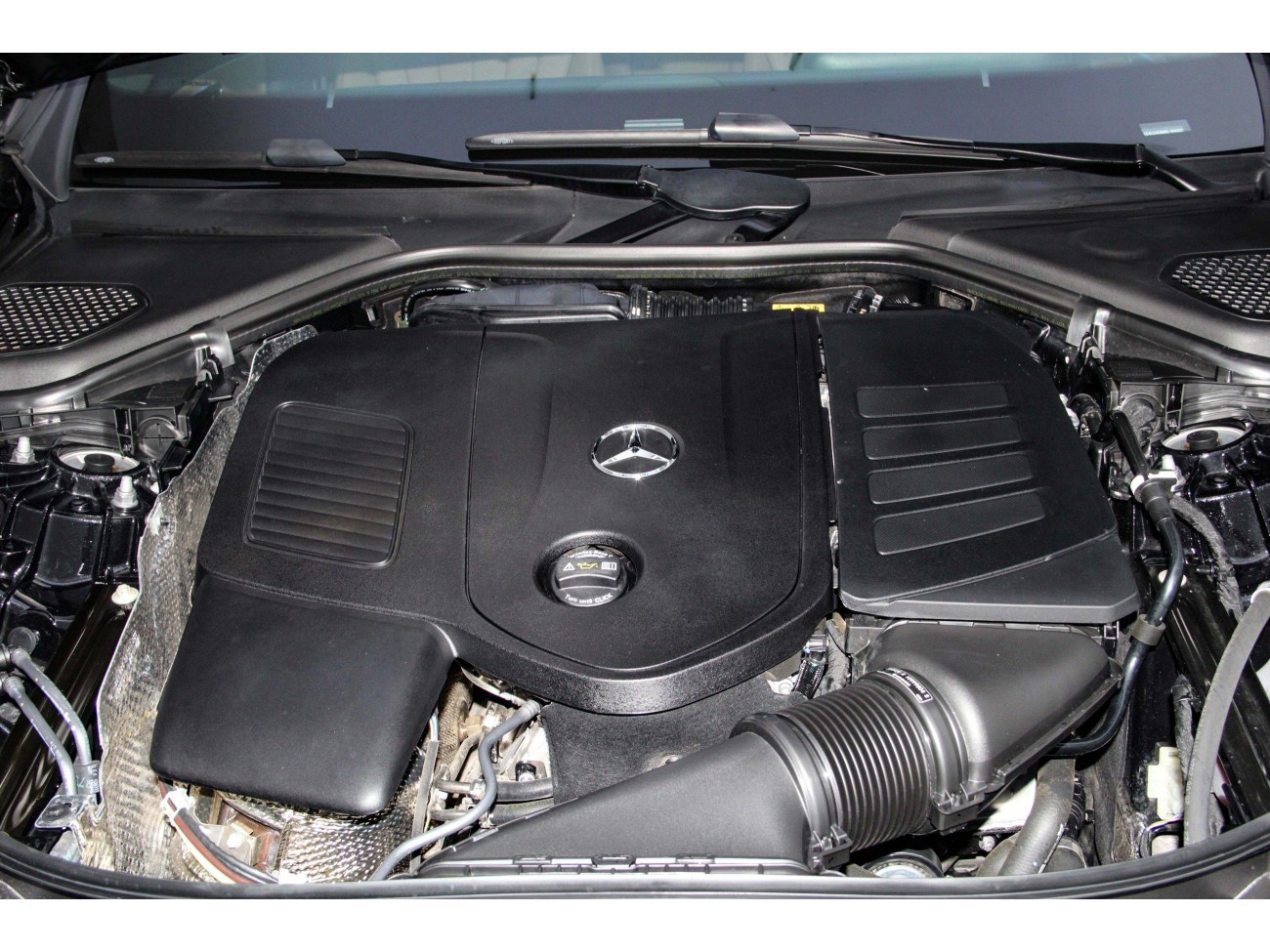 Mercedes-Benz E 300 L 2025