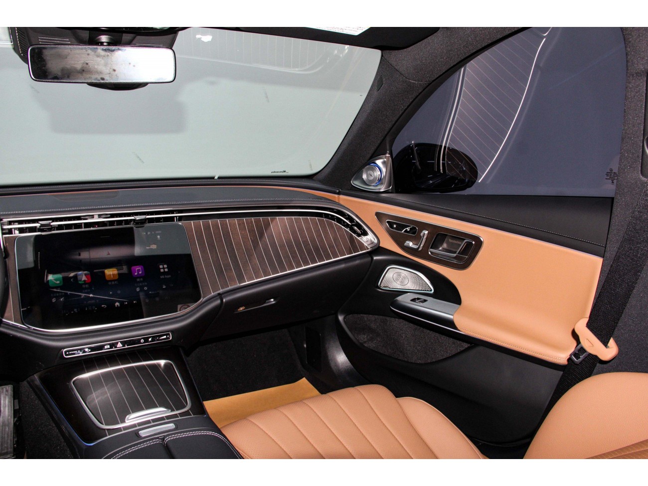 Mercedes-Benz E 300 L 2025