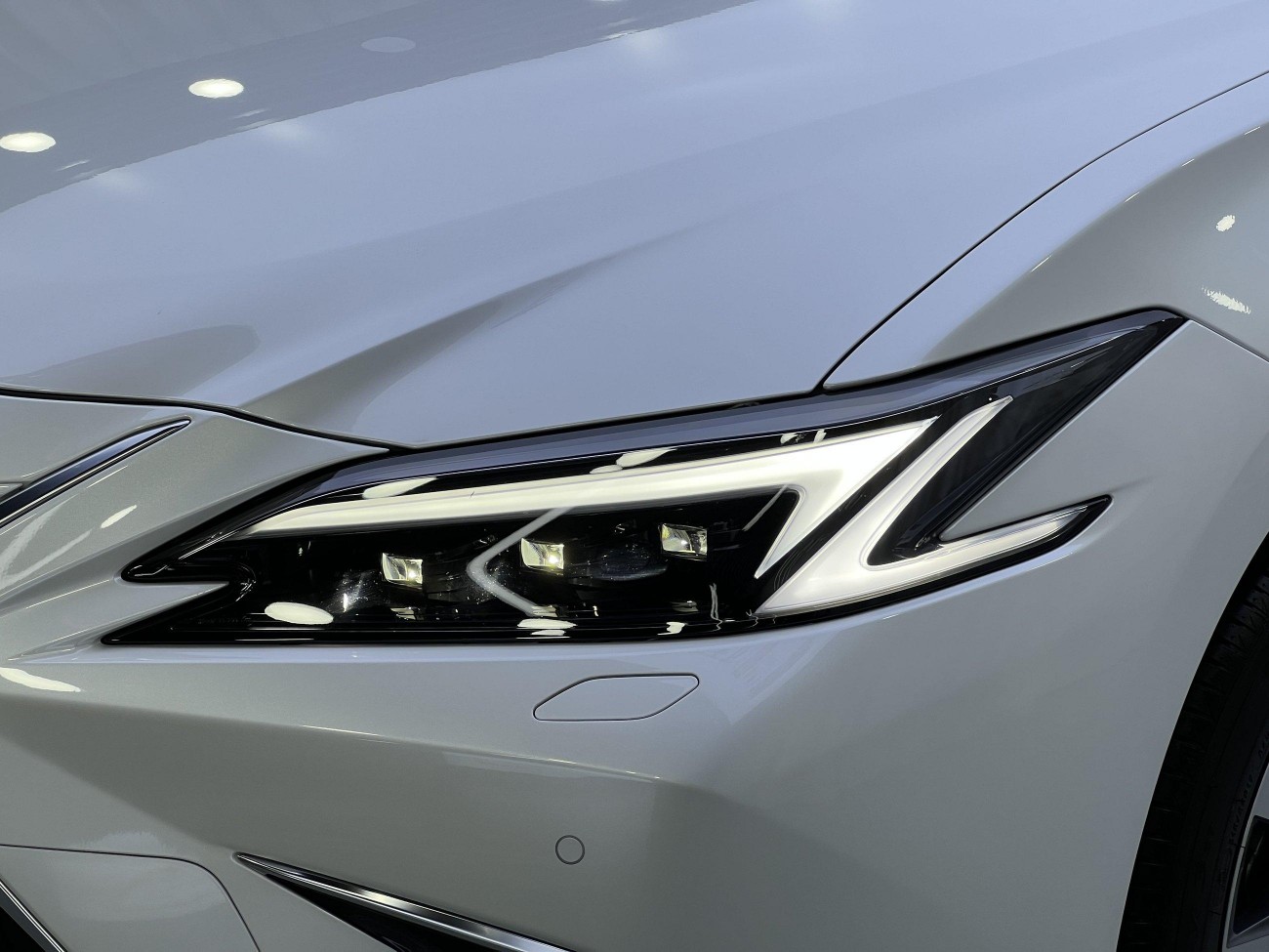 Lexus ES 200 2026