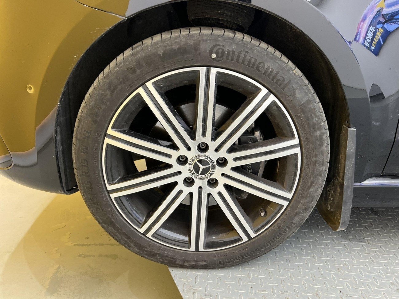 Mercedes-Benz V 2025