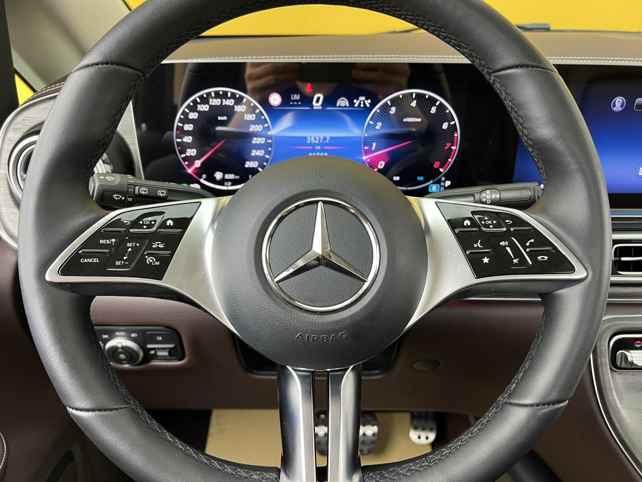 Mercedes-Benz V 2025