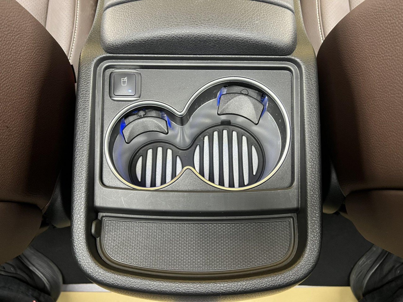 Mercedes-Benz V 2025