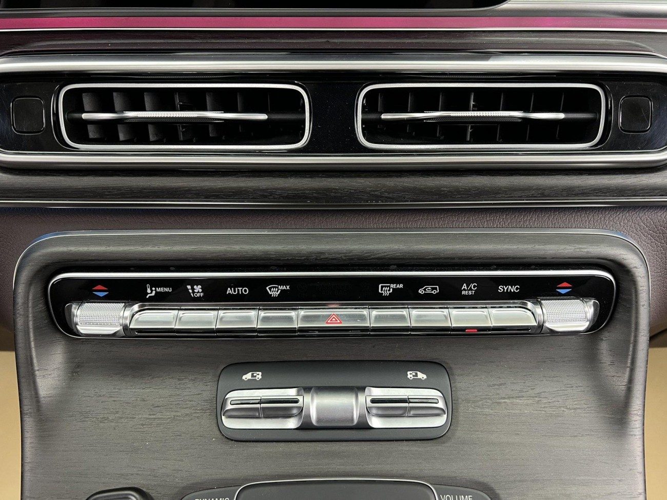 Mercedes-Benz V 2025