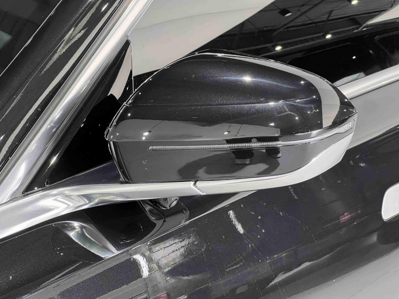 BMW 735Li 2025