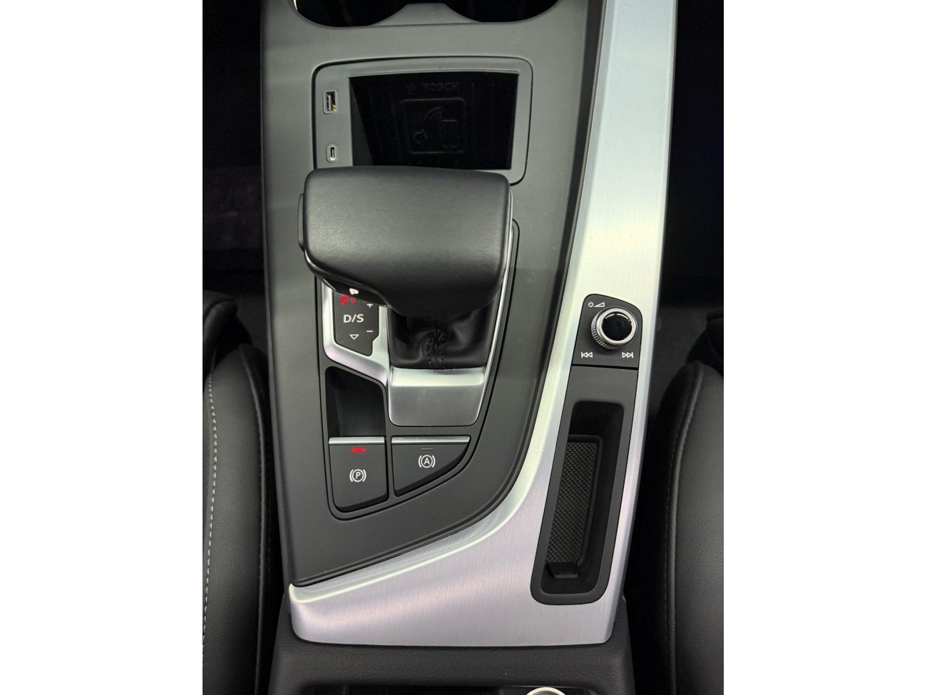 Audi A4L 40 TFSI 2023