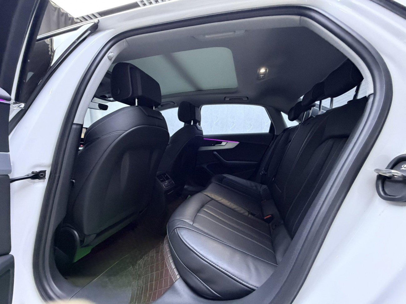 Audi A4L 40 TFSI 2023