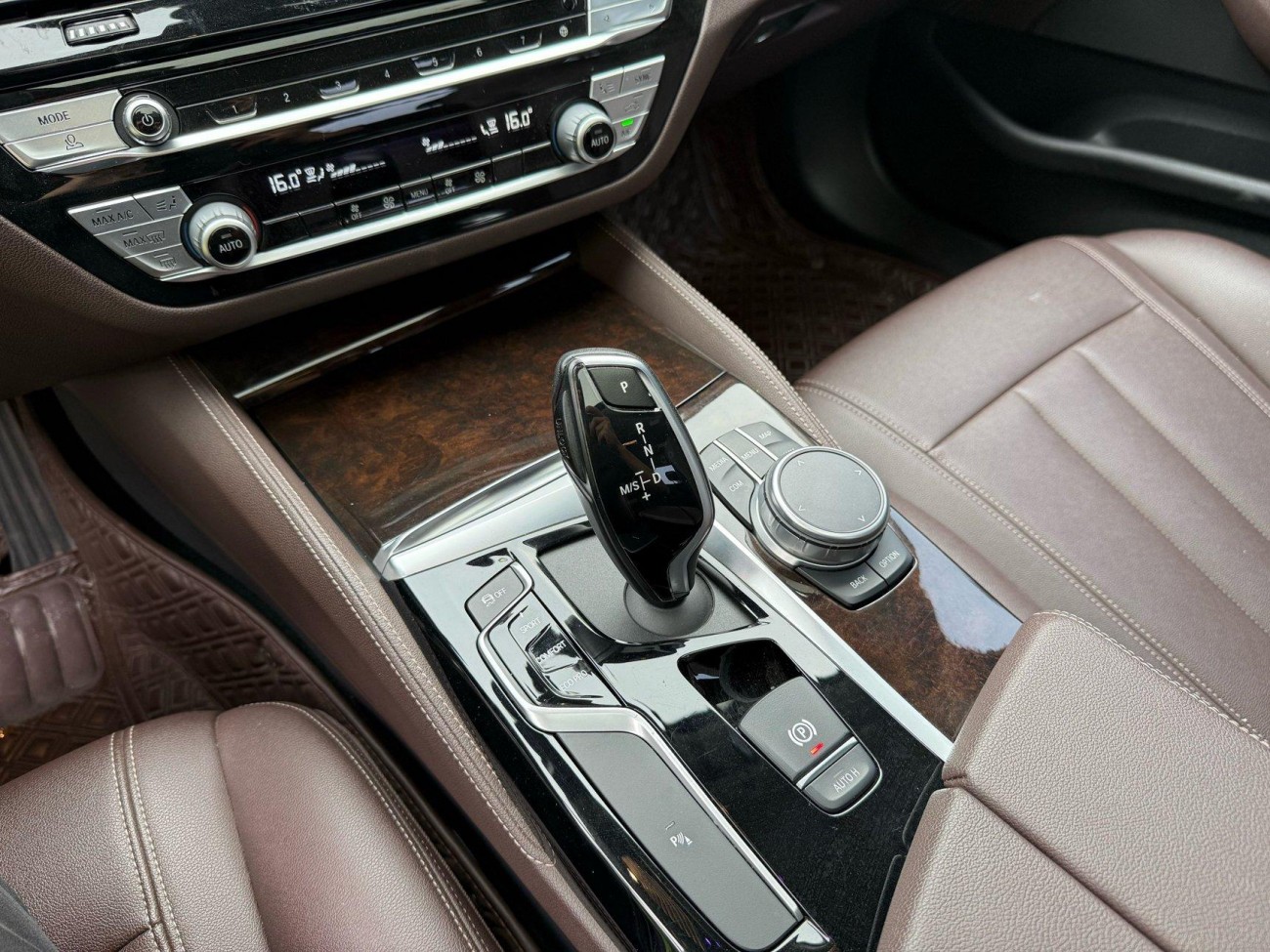 BMW 525Li 2020