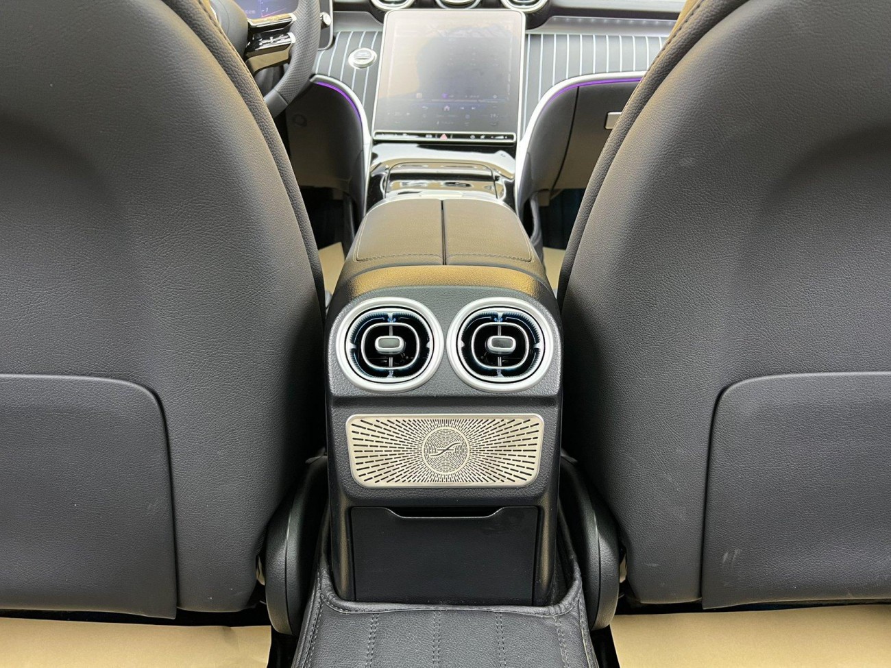 Mercedes-Benz C 260 L 2025
