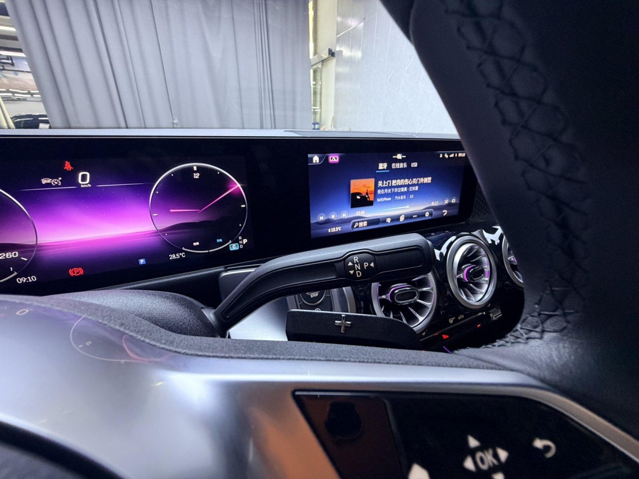Mercedes-Benz GLB 2025