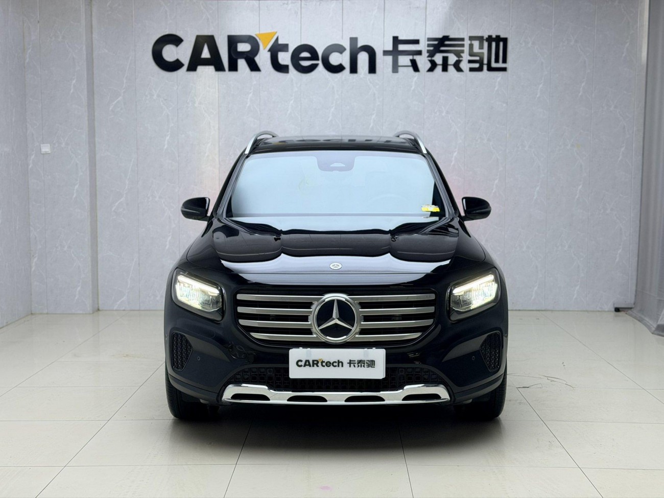 Mercedes-Benz GLB 2025