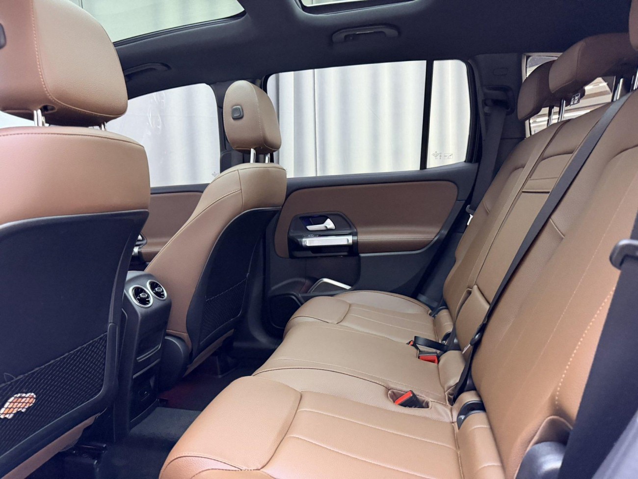 Mercedes-Benz GLB 2023