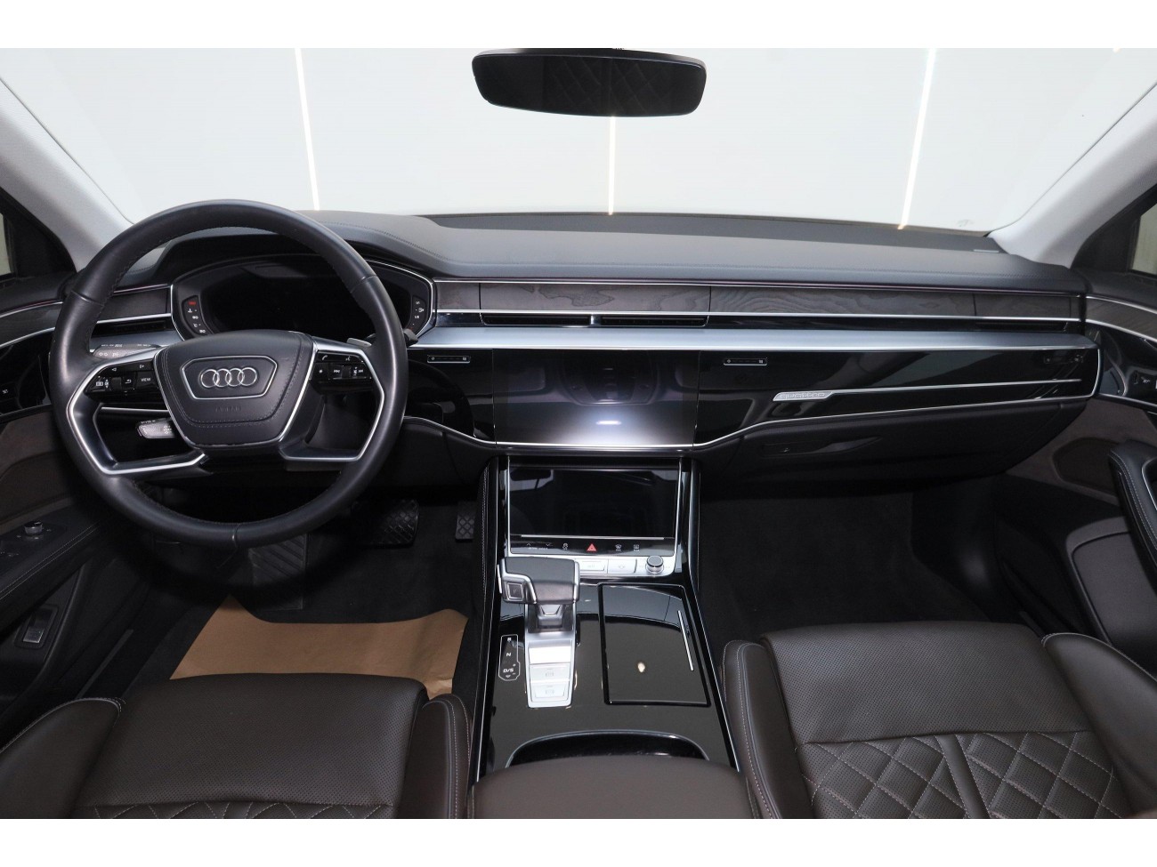 Audi A8L 50 TFSI 2024