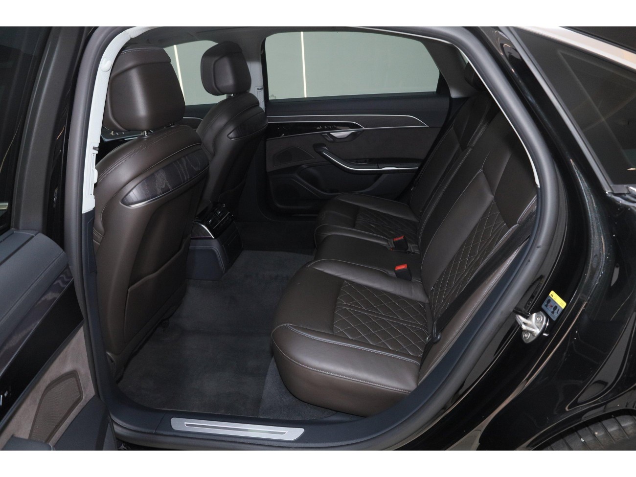 Audi A8L 50 TFSI 2024