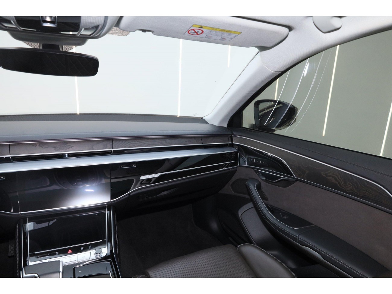 Audi A8L 50 TFSI 2024