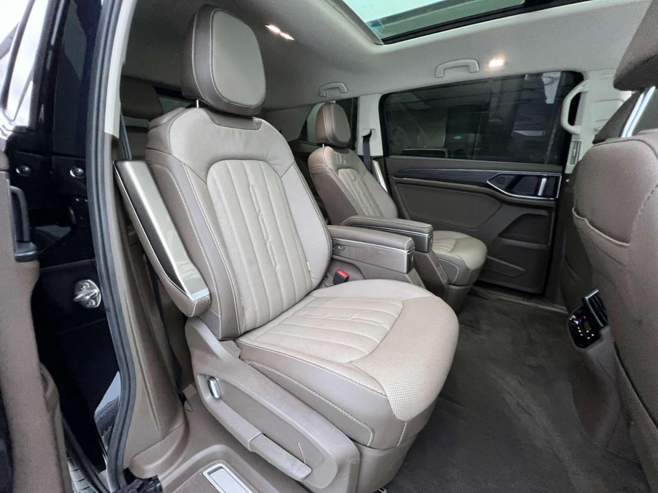 Volkswagen Viloran 2023