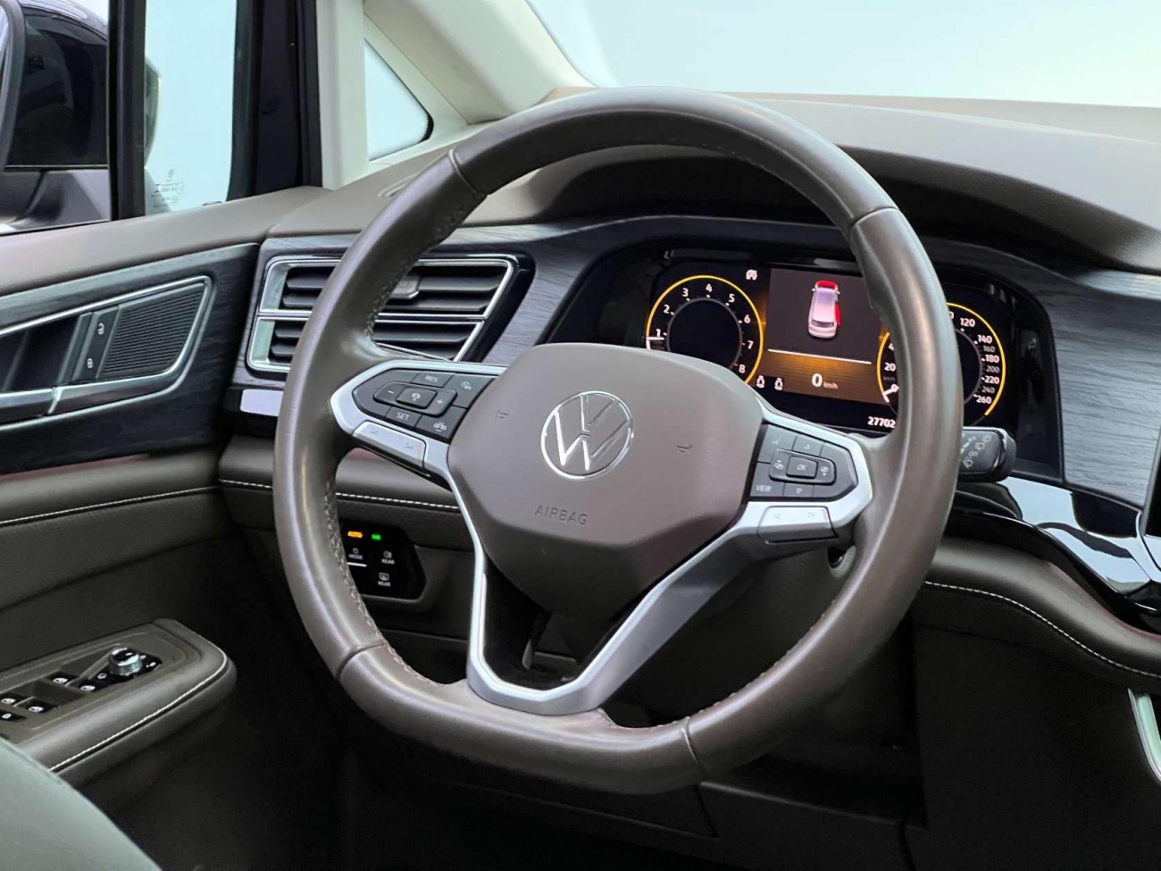 Volkswagen Viloran 2023