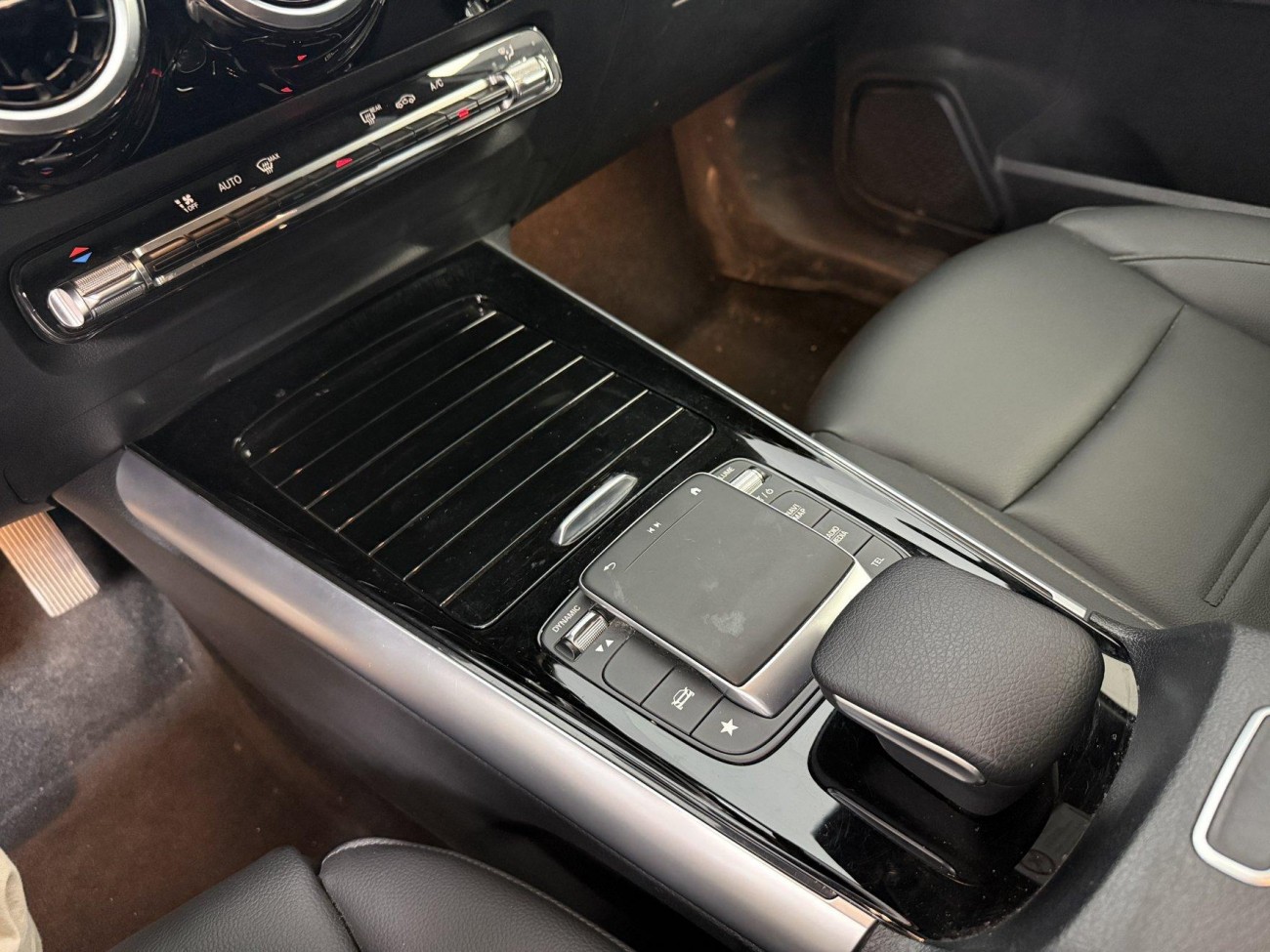 Mercedes-Benz GLA 200 4MATIC 2023