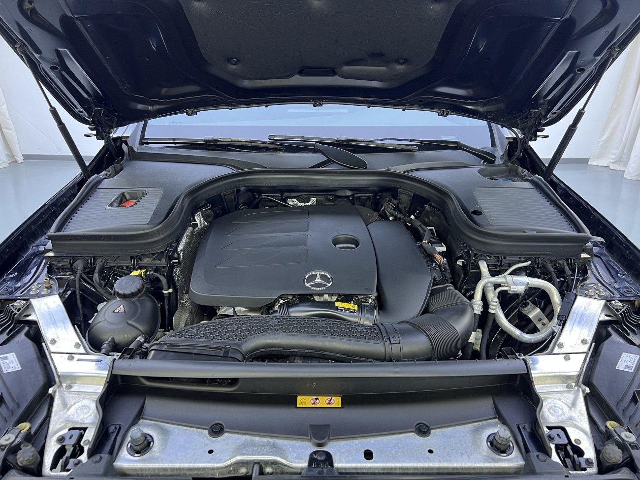 Mercedes-Benz GLC 260 L 2023