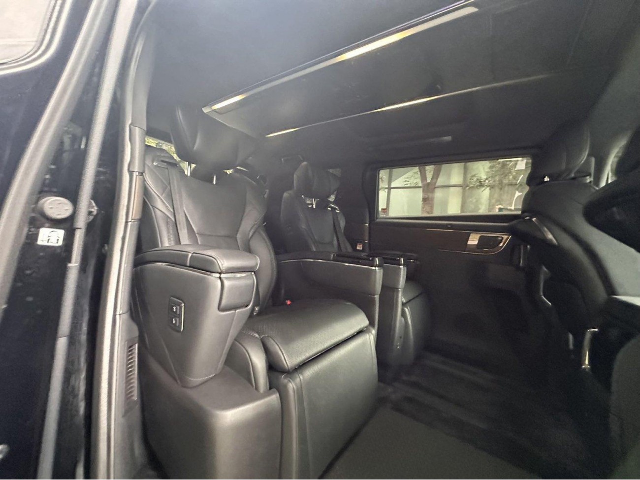 Toyota Vellfire 2024