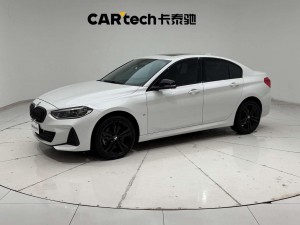BMW 120i 2022