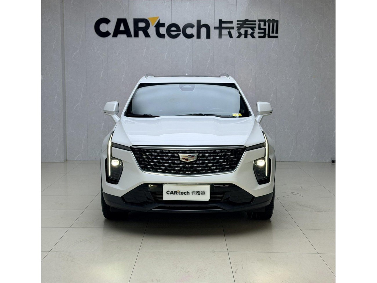 Cadillac XT4 2025