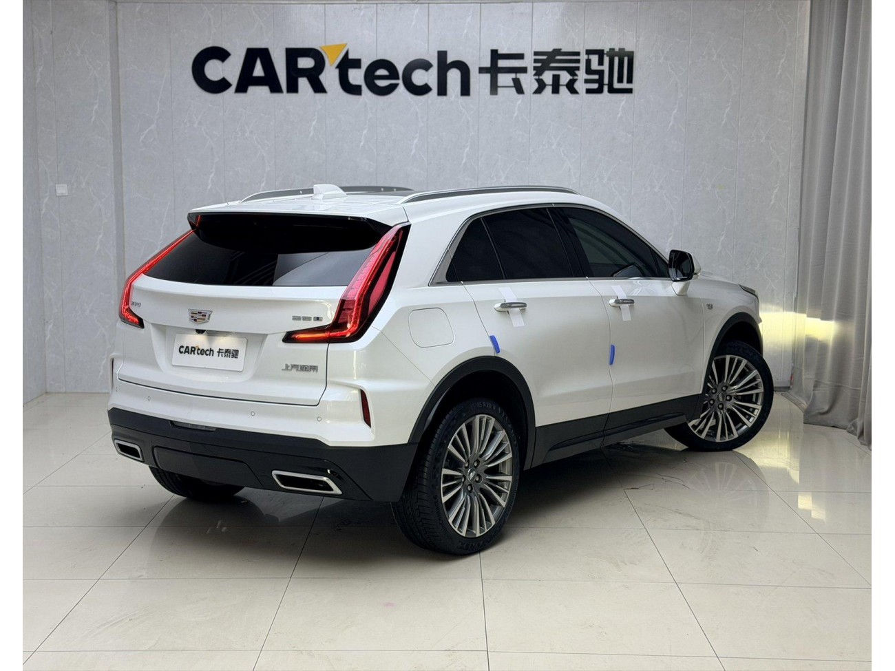 Cadillac XT4 2025
