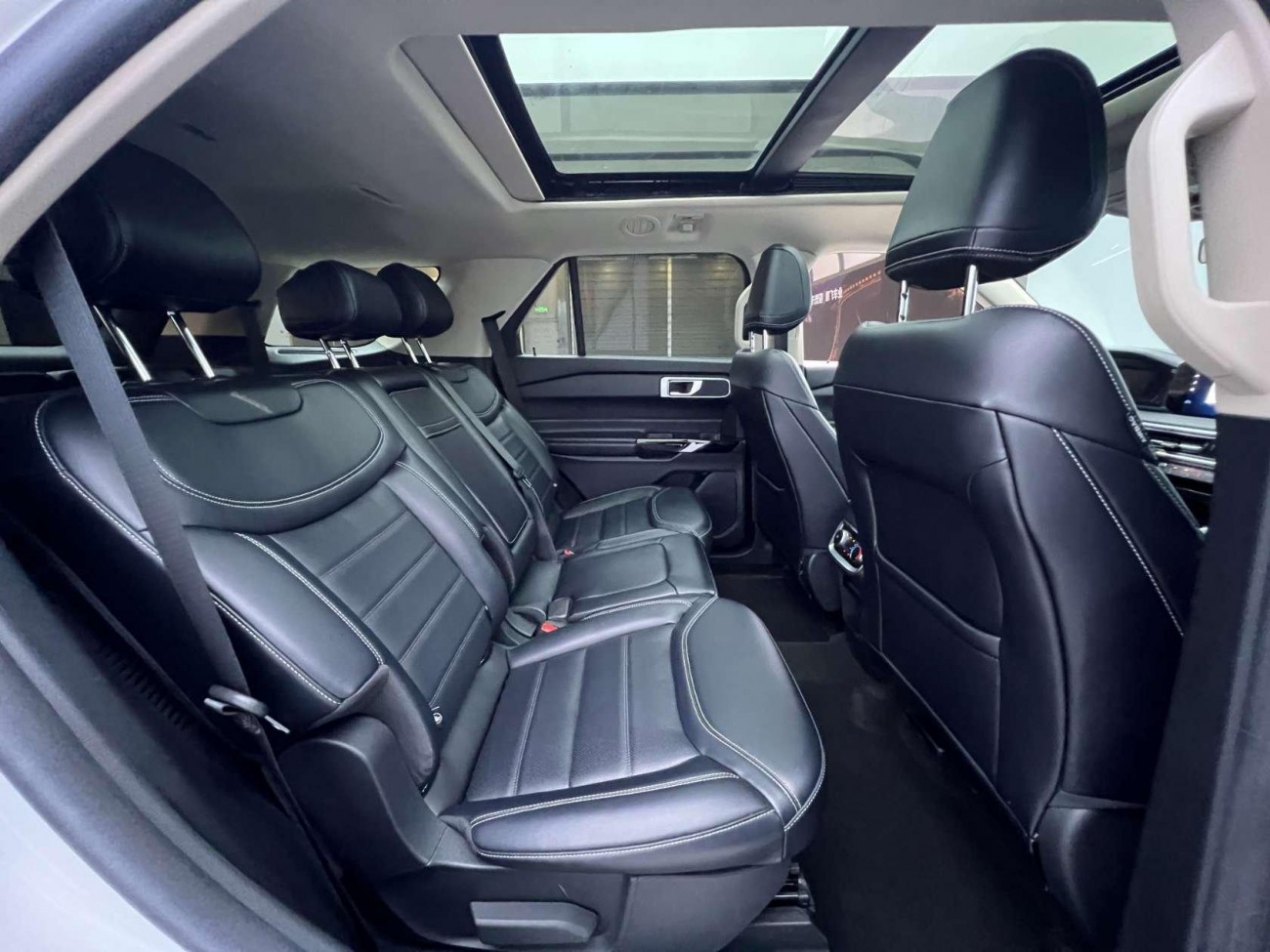 Ford Explorer 2023