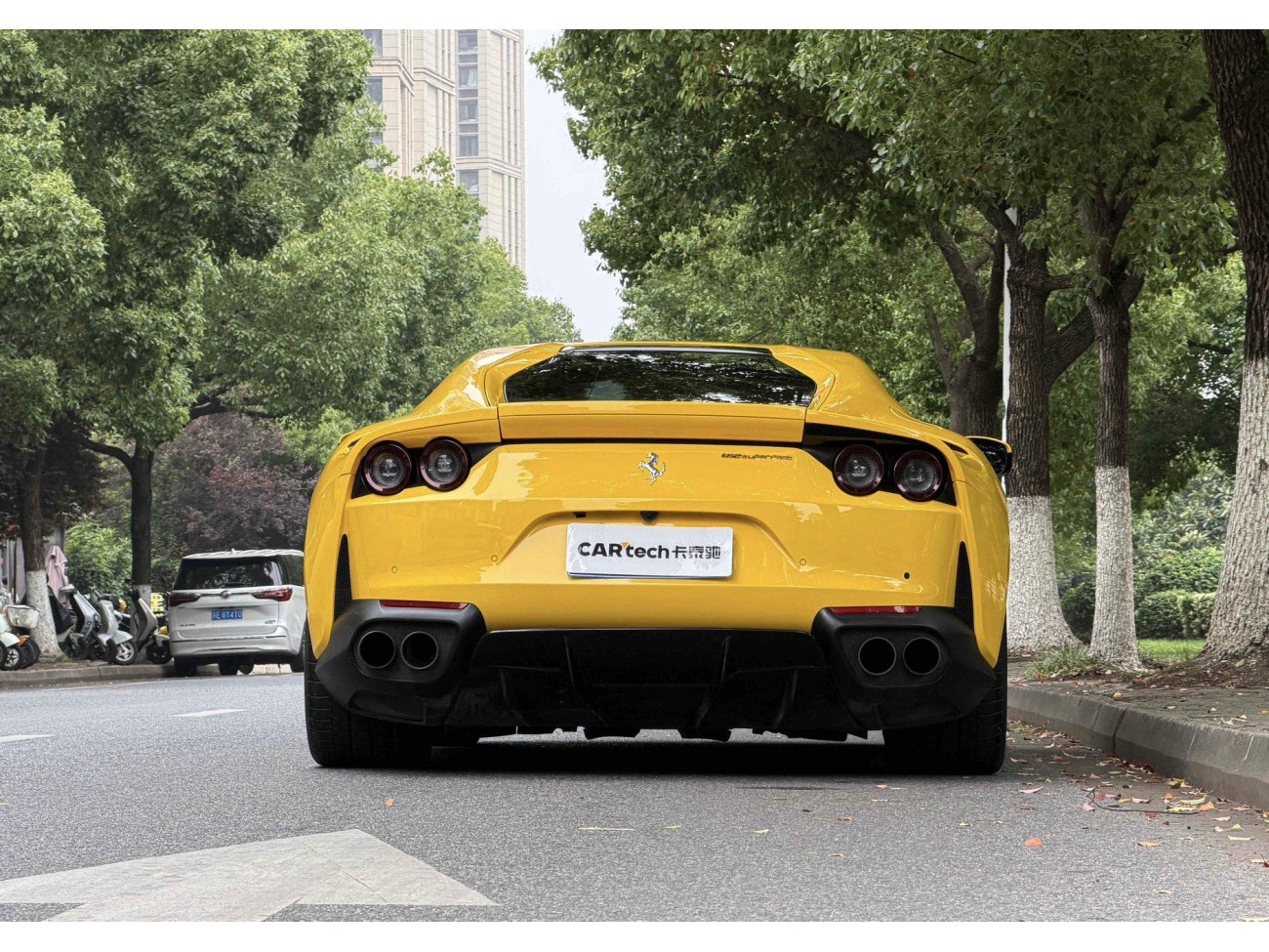 Ferrari 812 2018