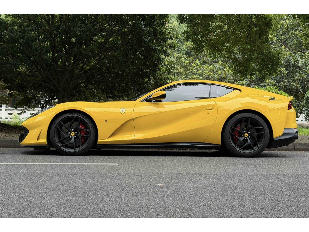 Ferrari 812 2018