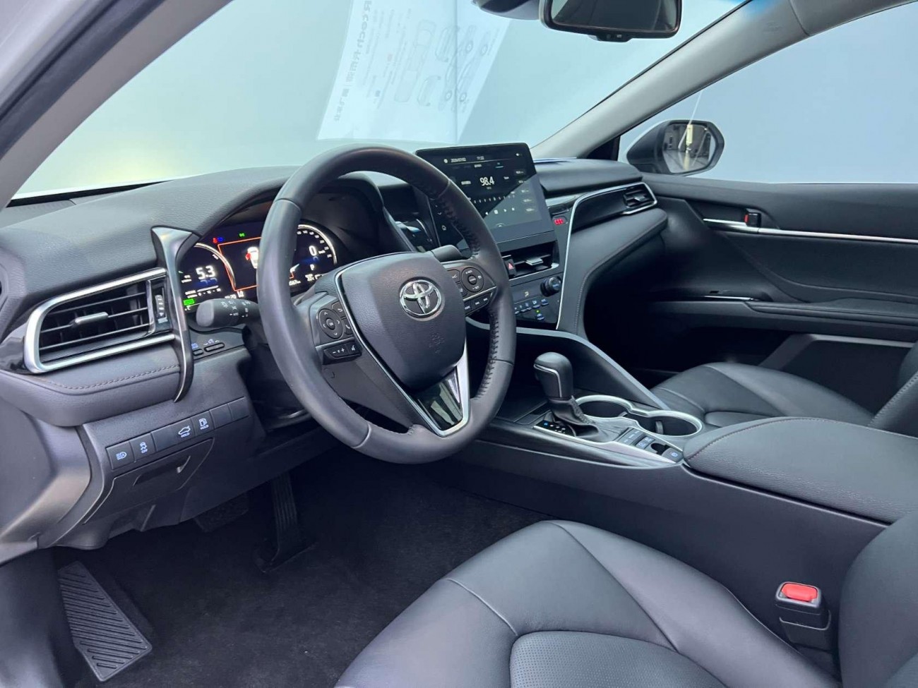 Toyota Camry 2023