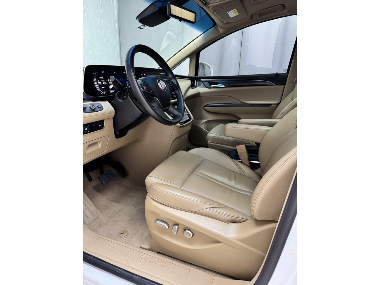 Buick GL8 2021