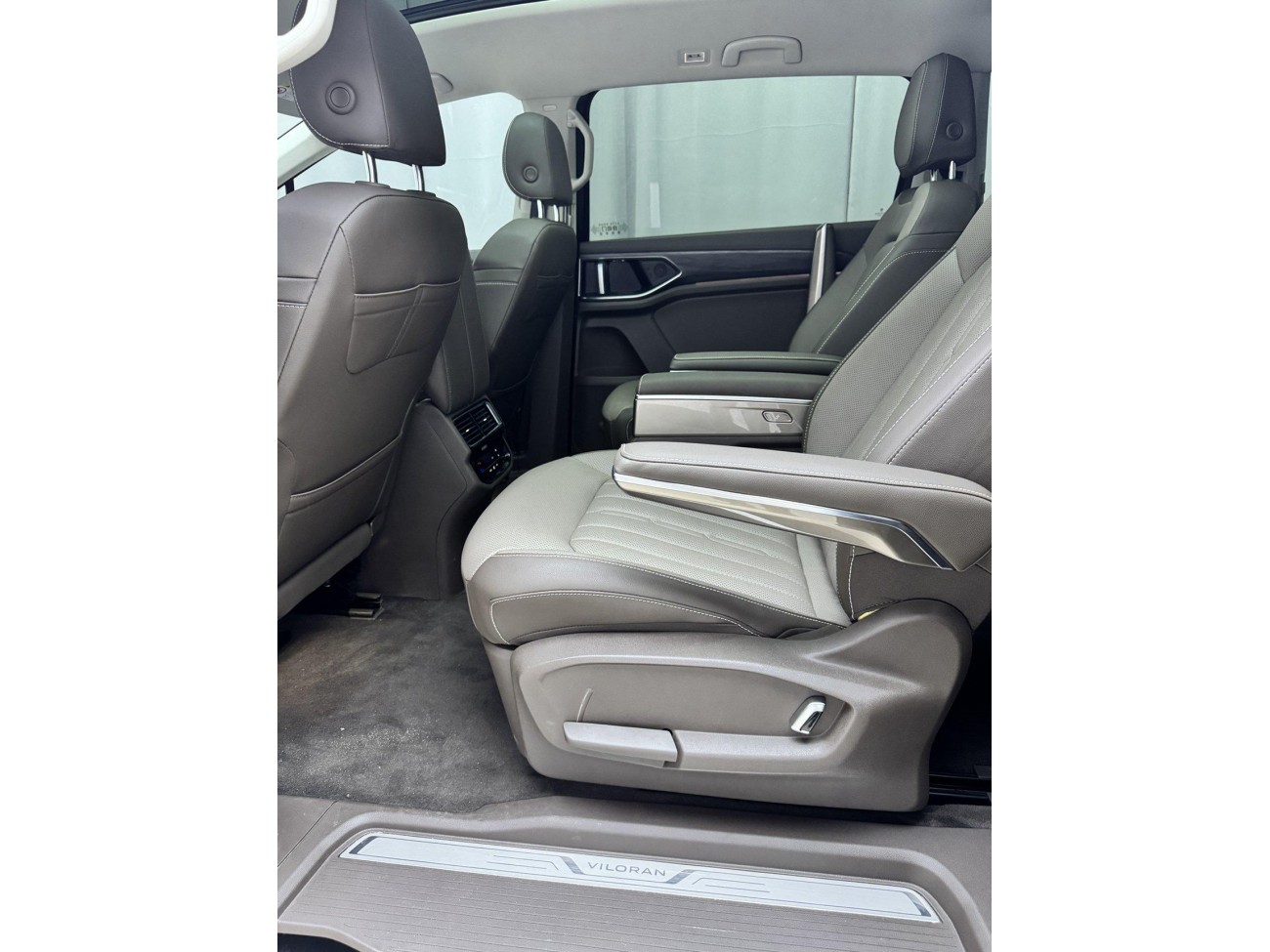 Volkswagen Viloran 2023