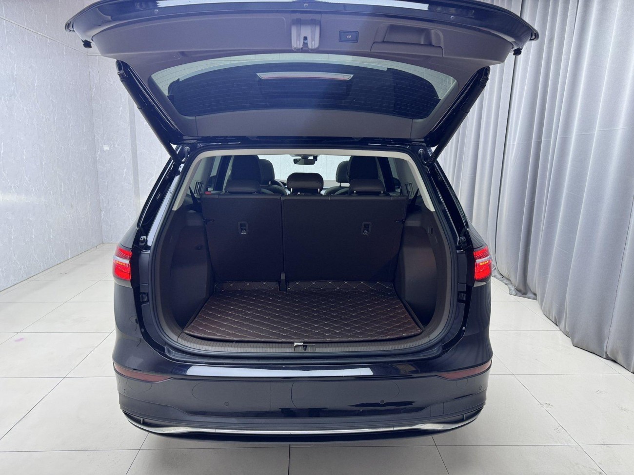 Volkswagen Viloran 2023