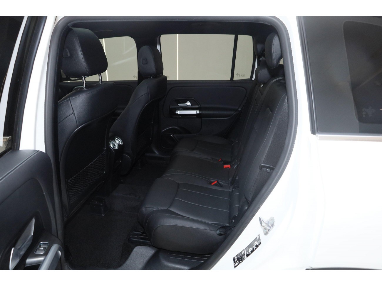 Mercedes-Benz GLB 2023