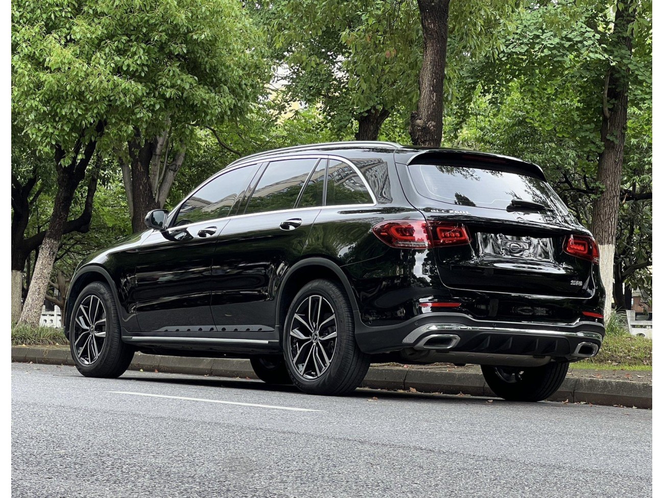 Mercedes-Benz GLC 260 L 2022