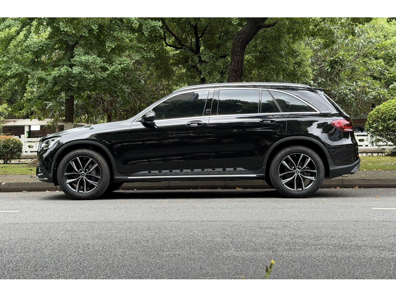 Mercedes-Benz GLC 260 L 2022