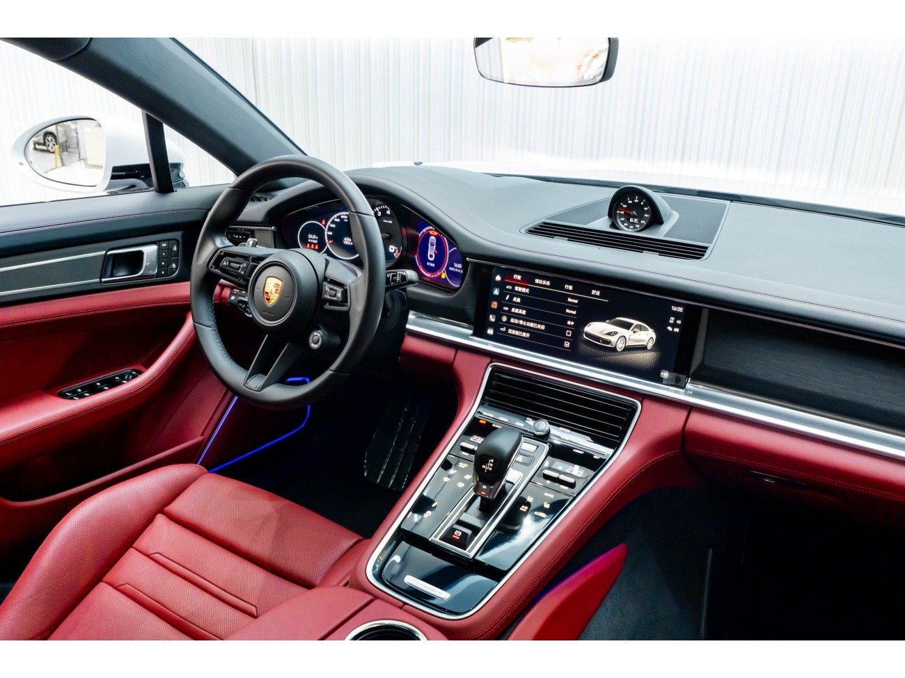 Porsche Panamera 2024