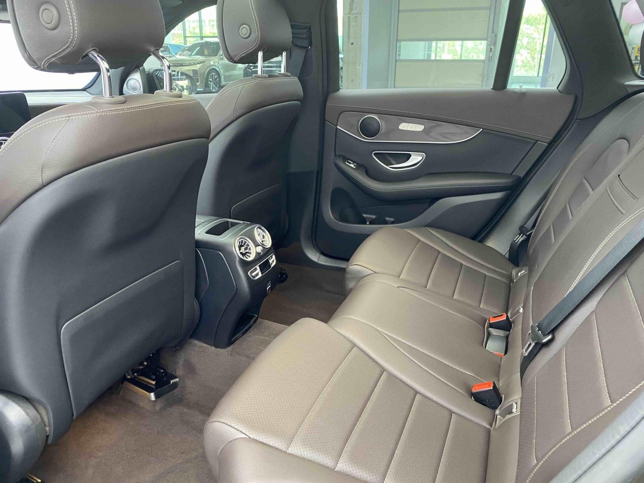 Mercedes-Benz GLC 260 L 2021