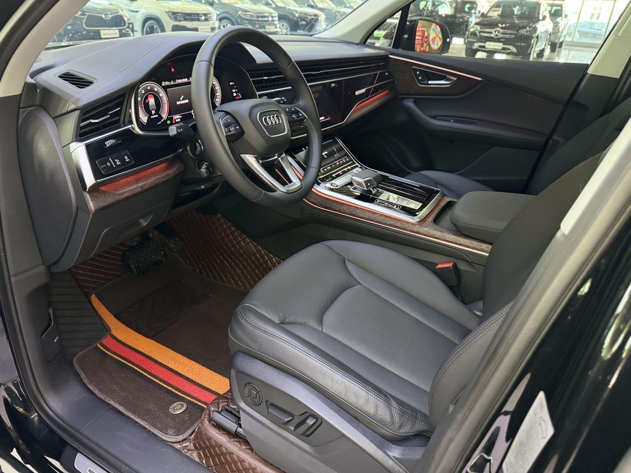 Audi Q7 45 TFSI 2024