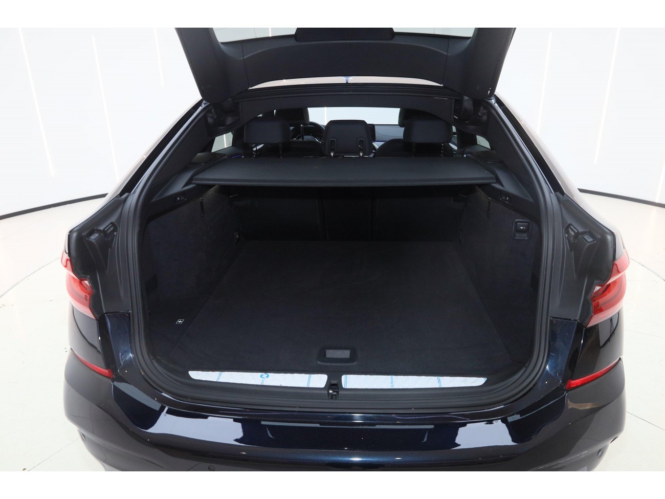 BMW 6GT 2024